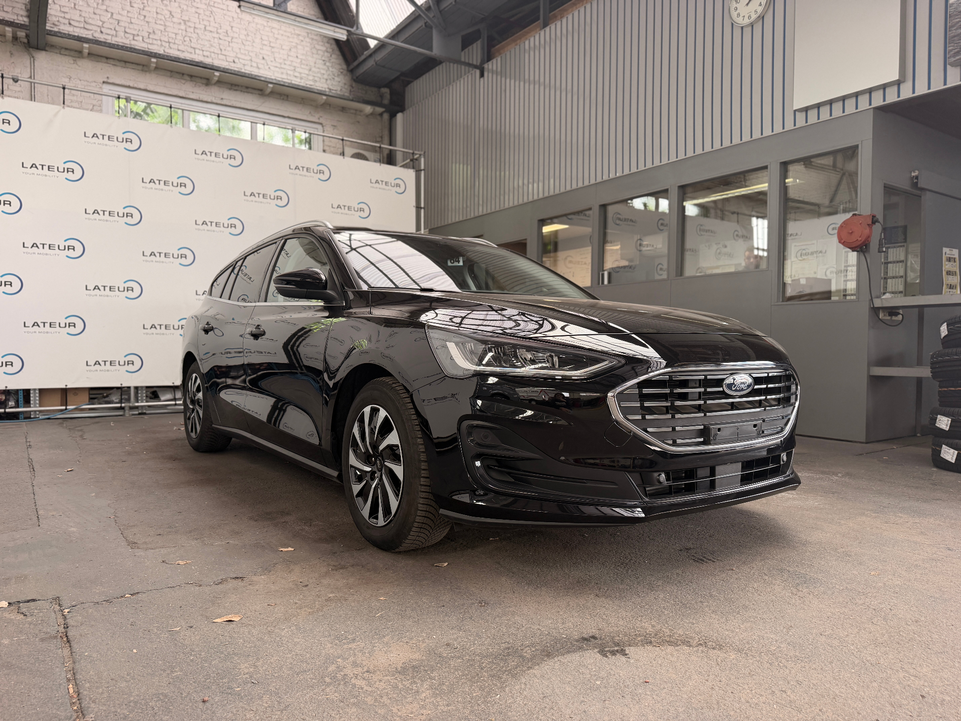 Ford Focus Titanium 1.0i EcoBoost 125pk / 92kW mHEV M6 – Clipper