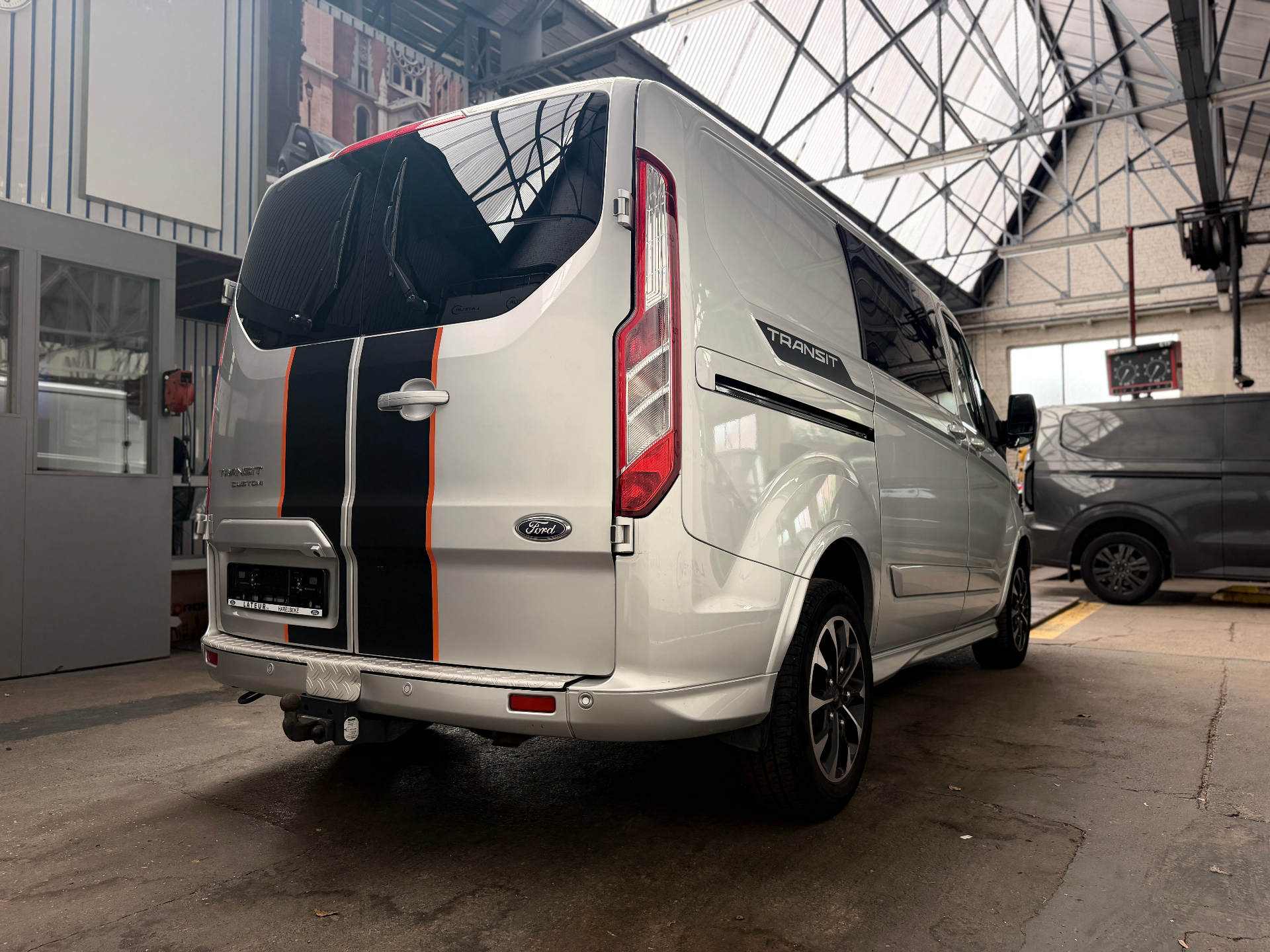 Ford Transit Custom 310S Sport 2.0 TD 185pk automaat