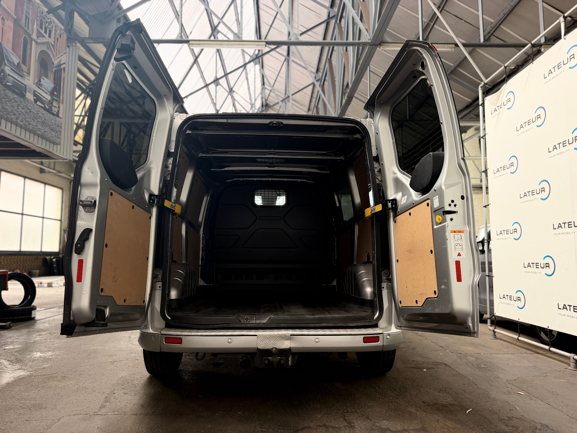 Ford Transit Custom 310S Sport 2.0 TD 185pk automaat