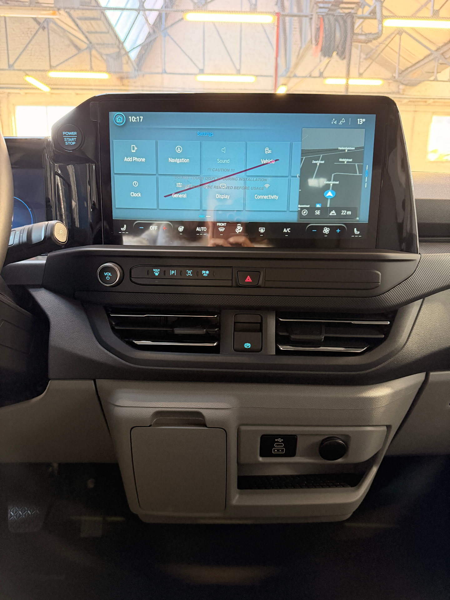 Ford Transit Custom Multi-Use Limited 320L 2.0TD 170Pk / 125Kw A8 DUBBELE SCHUIFDEUR