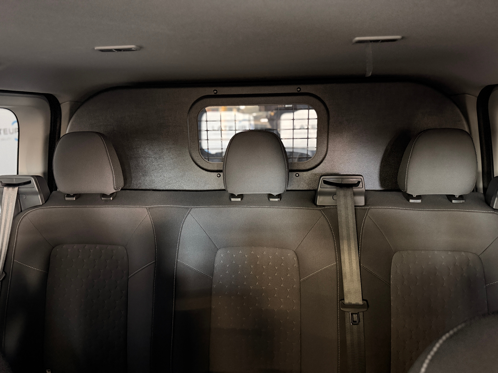 Ford Transit Custom Multi-Use Limited 320L 2.0TD 170Pk / 125Kw A8 DUBBELE SCHUIFDEUR