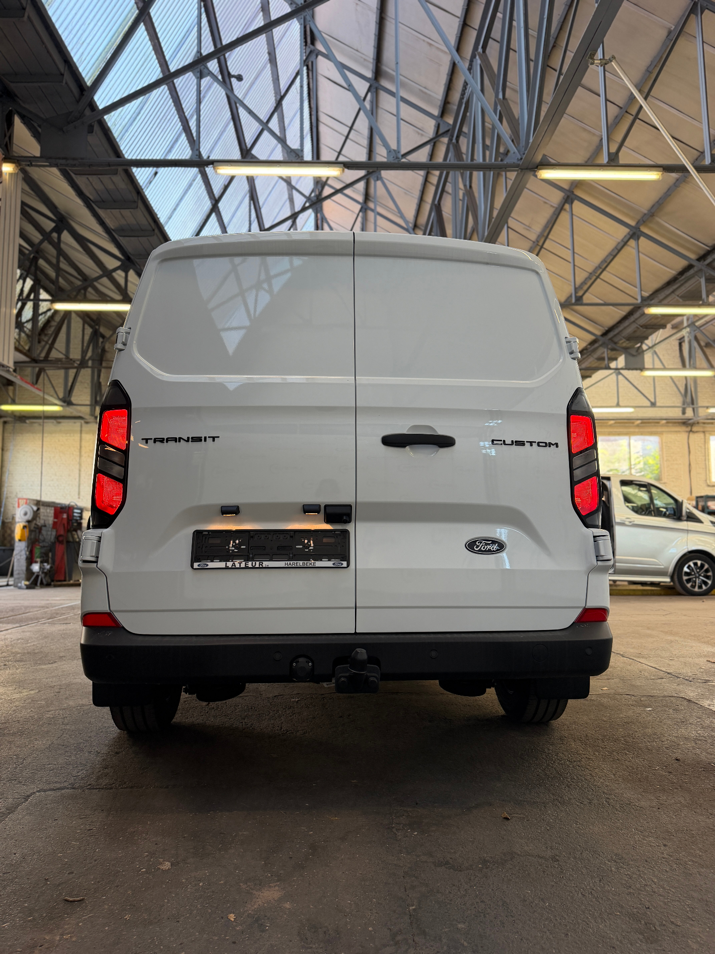 Ford Transit Custom 320L Trend 2.0 TD 136pk / 100Kw M6