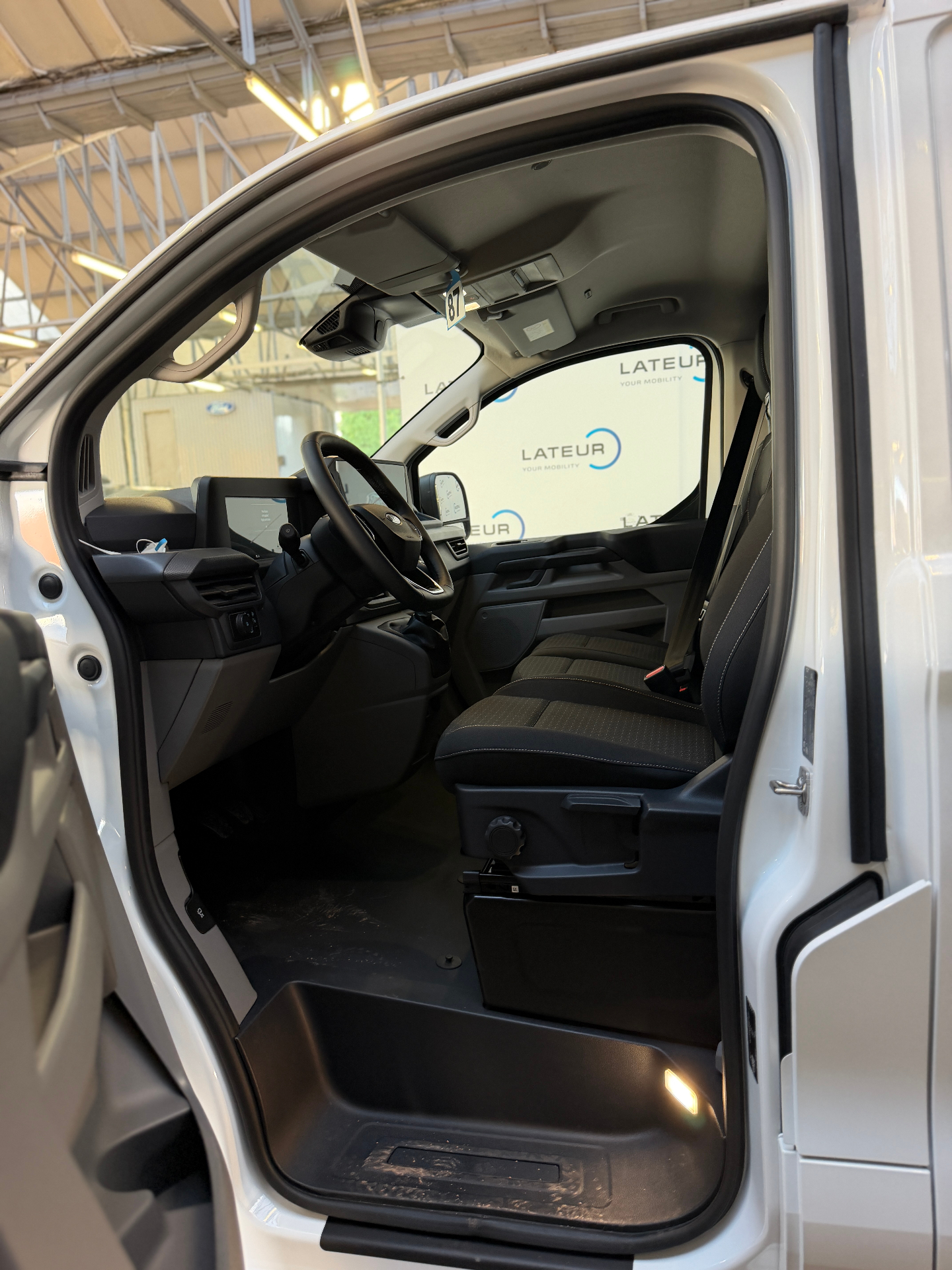Ford Transit Custom 320L Trend 2.0 TD 136pk / 100Kw M6