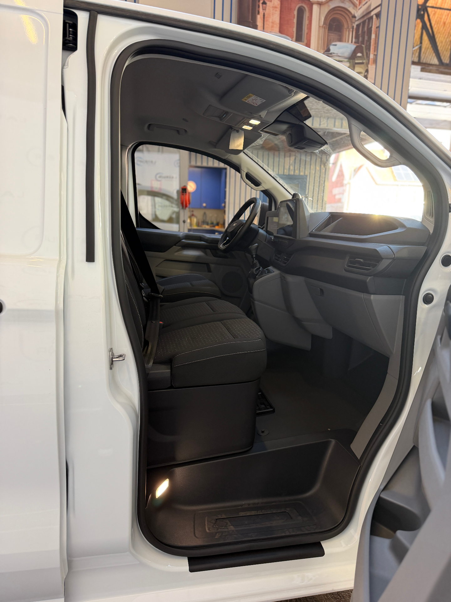 Ford Transit Custom 320L Trend 2.0 TD 136pk / 100Kw M6