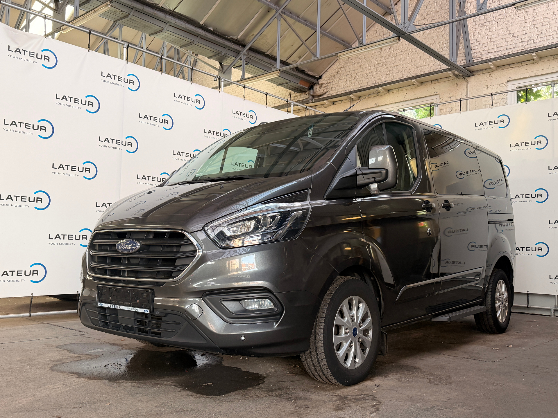 Ford Transit Custom 300S Multi use: bestelwagen met dubbele cabine L1 Limited A6