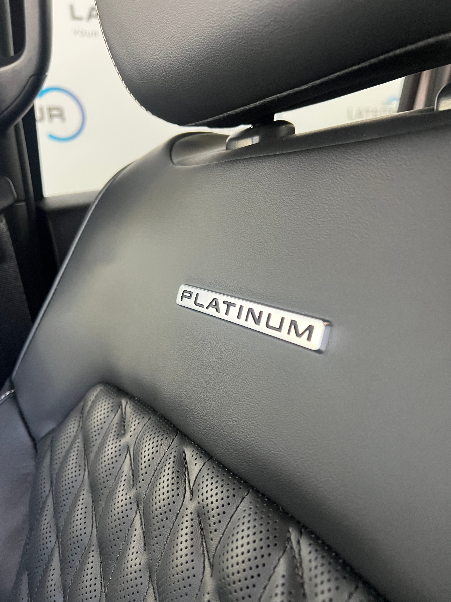 Ford Ranger Platinum 3.0 Ecoblue – 177 kW / 240 Pk A10 e-4WD