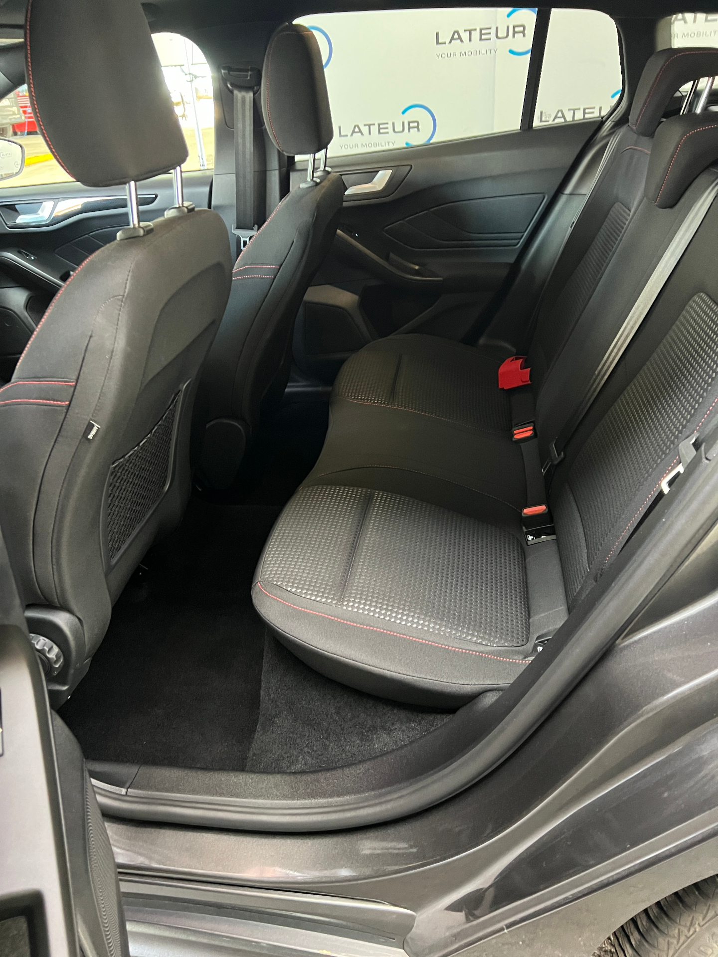 Ford Focus Clipper ST-Line X 1.0i EcoBoost mHEV 155pk automaat