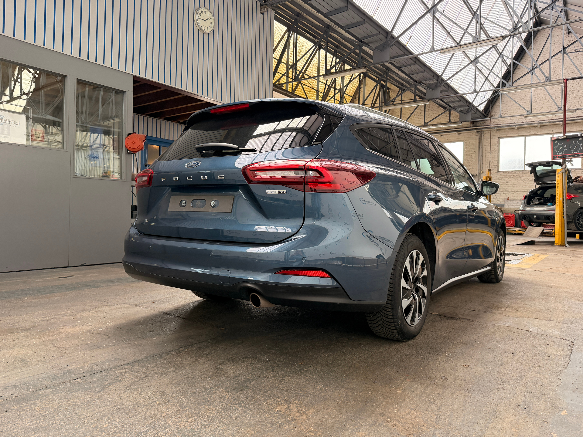 Ford Focus Titanium 1.0i EcoBoost mHEV – 92kW / 125 Pk M6 FWD Clipper