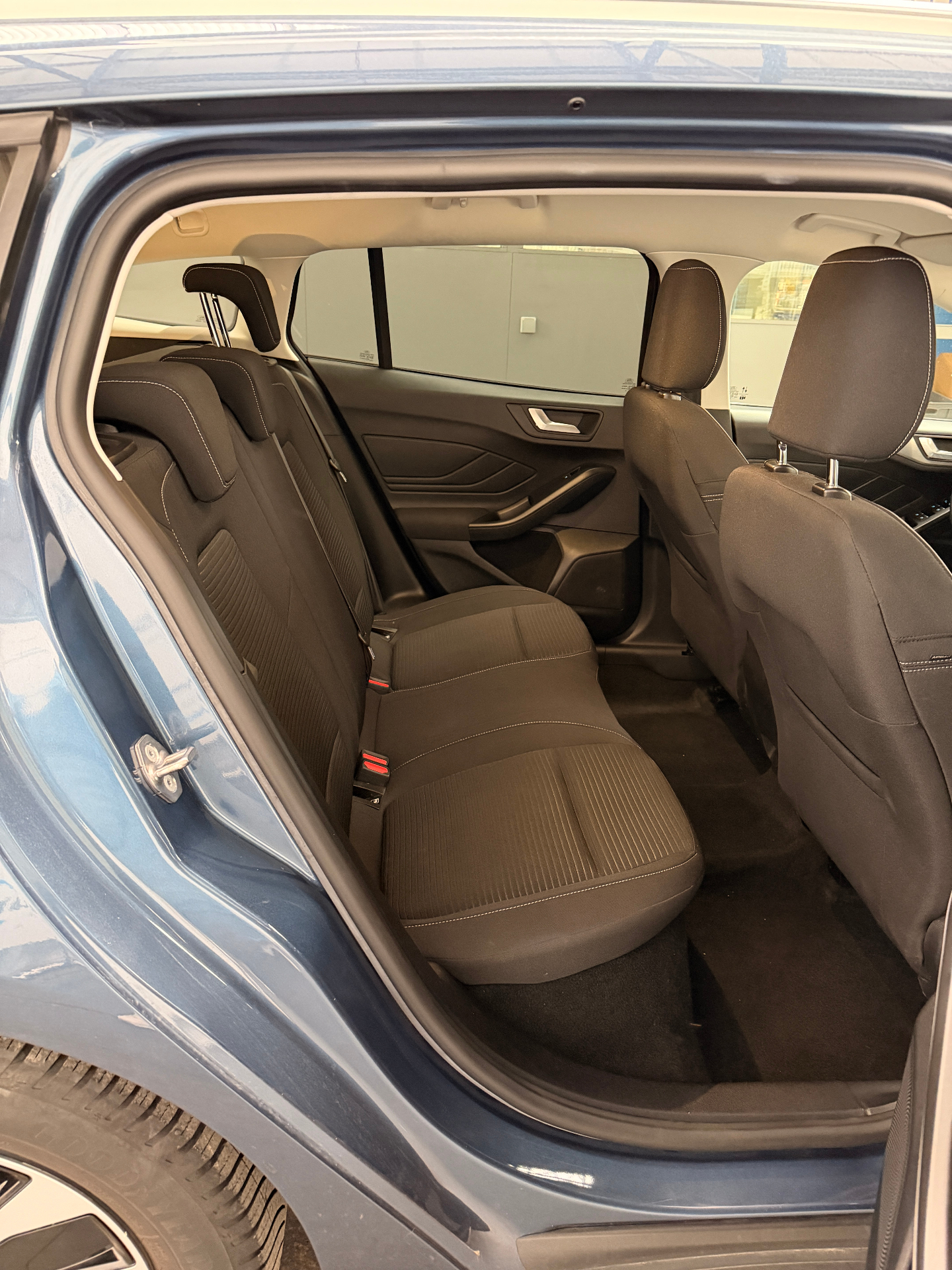 Ford Focus Titanium 1.0i EcoBoost mHEV – 92kW / 125 Pk M6 FWD Clipper