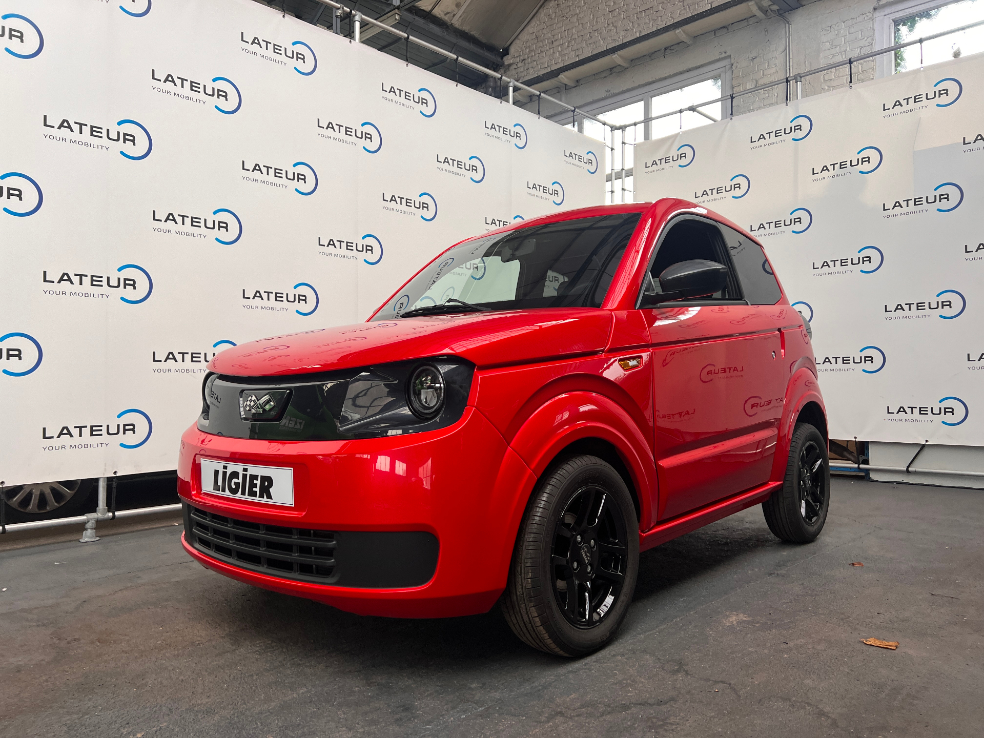 Ligier Myli I.Deal E5 diesel Toledo Rood – Radio DIN Bluetoot