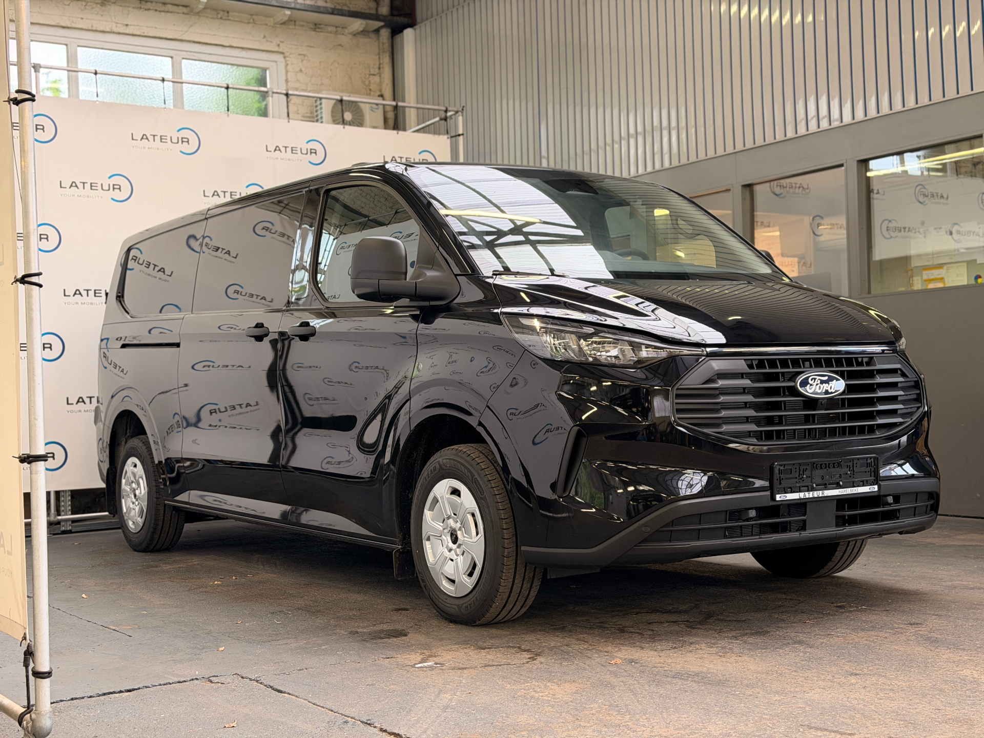 Ford Transit Custom 320L Trend 2.0TD 136Pk A8 + Driver Assist Pack 360°camera