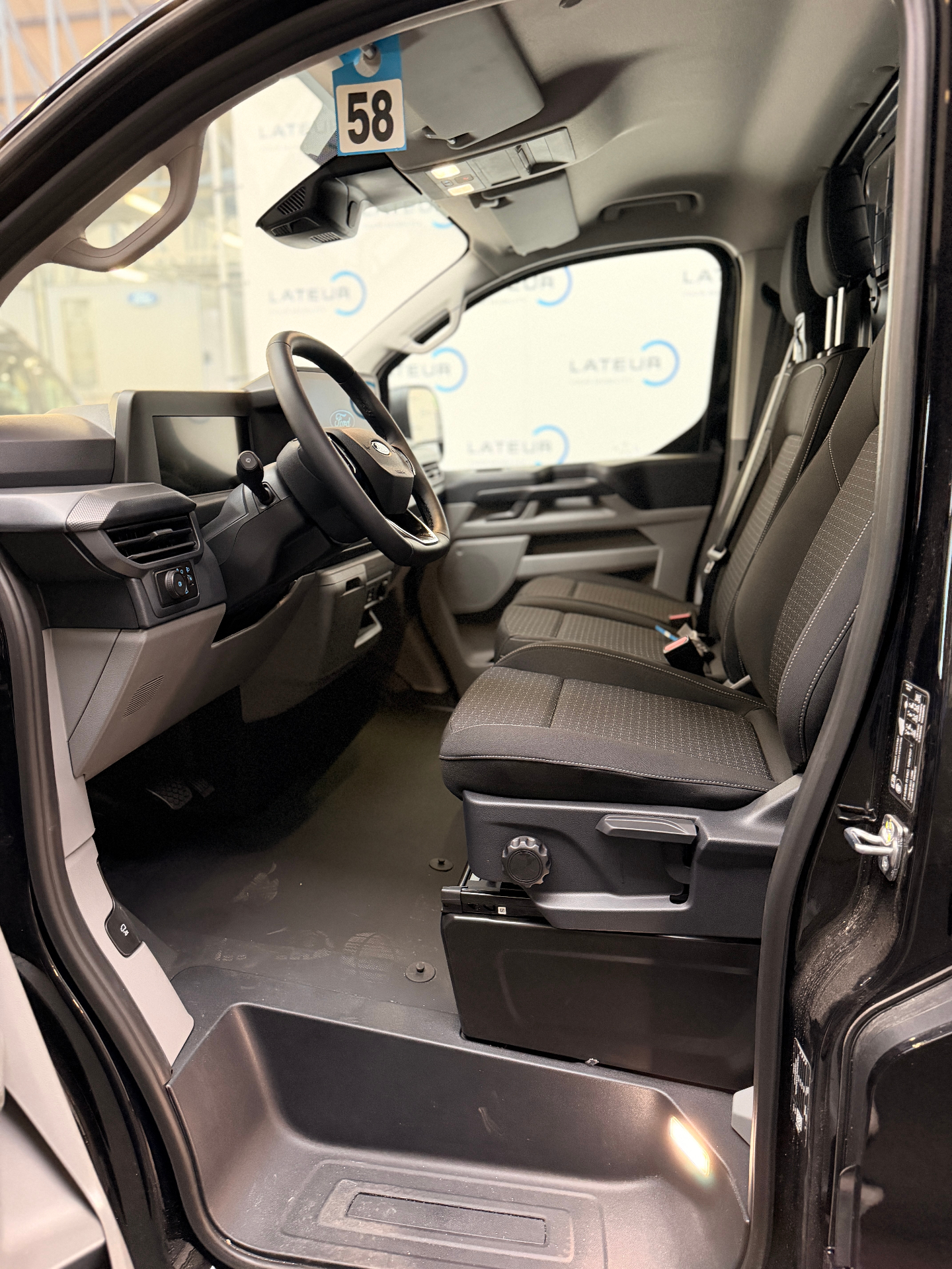 Ford Transit Custom 320L Trend 2.0TD 136Pk A8 + Driver Assist Pack 360°camera