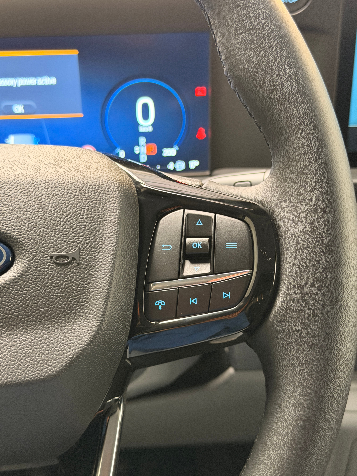 Ford Transit Custom 320L Trend 2.0TD 136Pk A8 + Driver Assist Pack 360°camera
