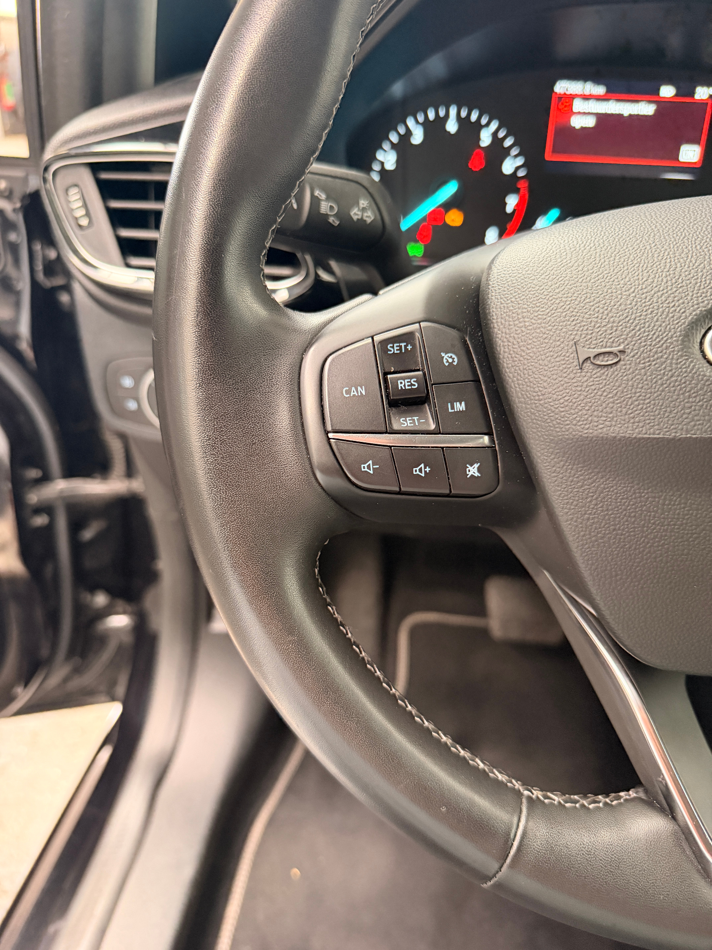 Ford Fiesta EcoBoost mHEV Titanium