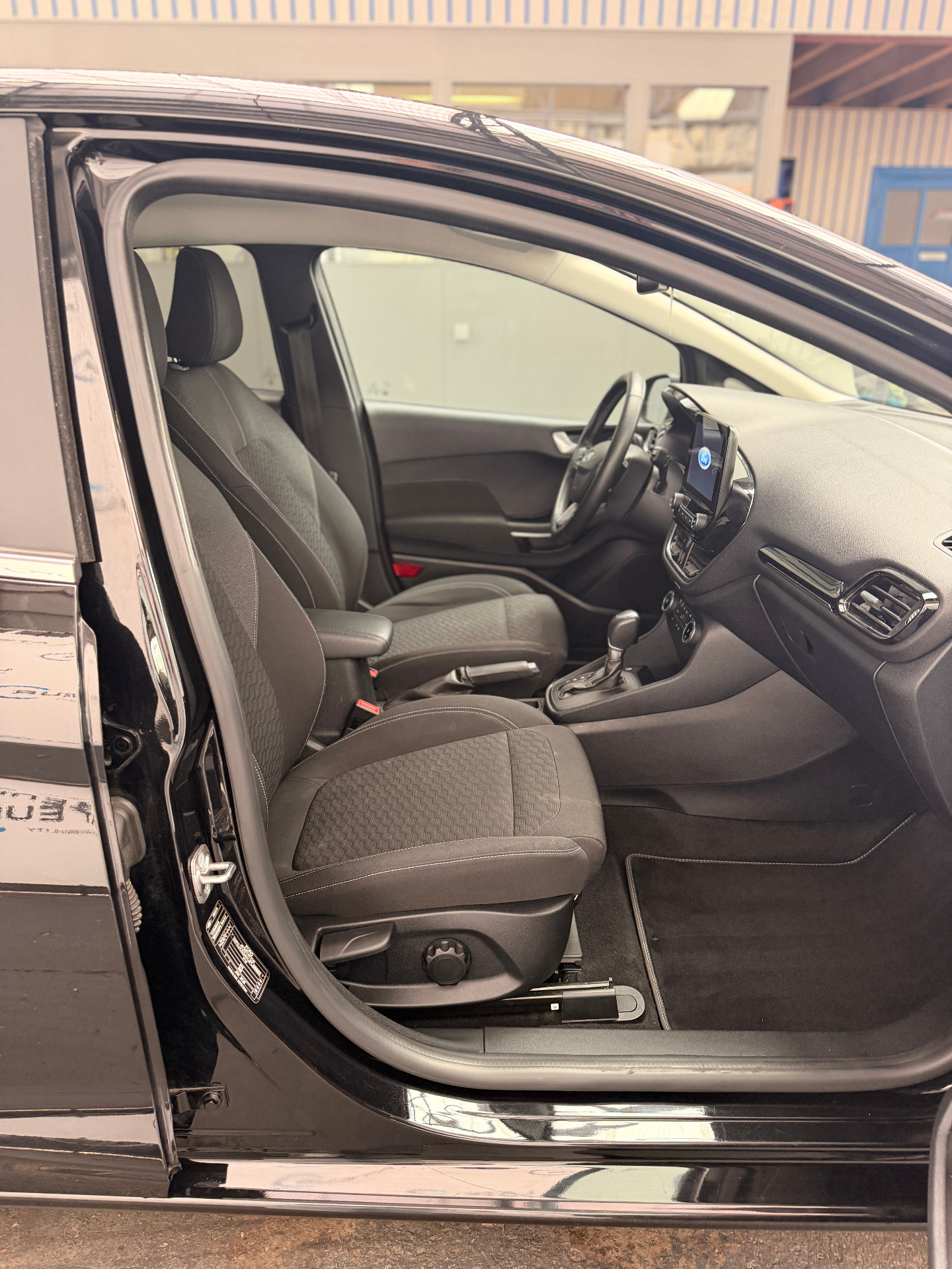 Ford Fiesta EcoBoost mHEV Titanium